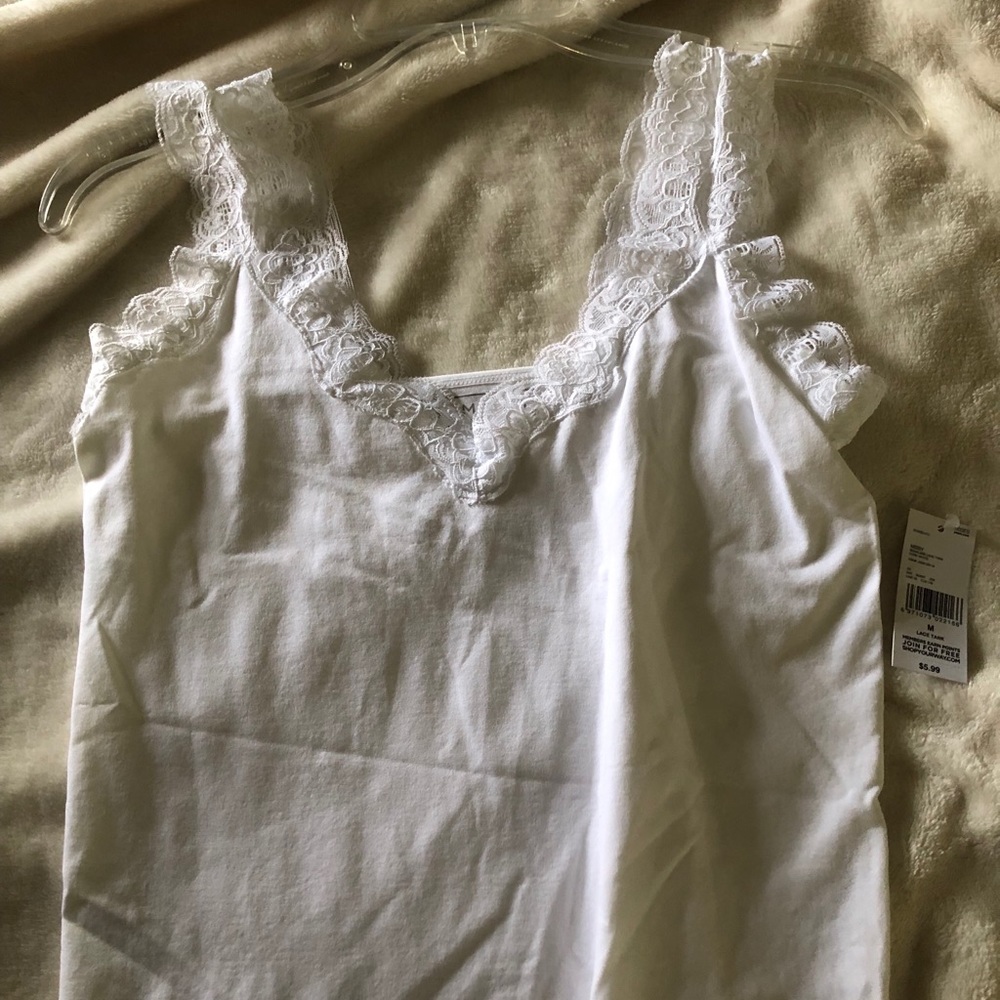 White lace tank top